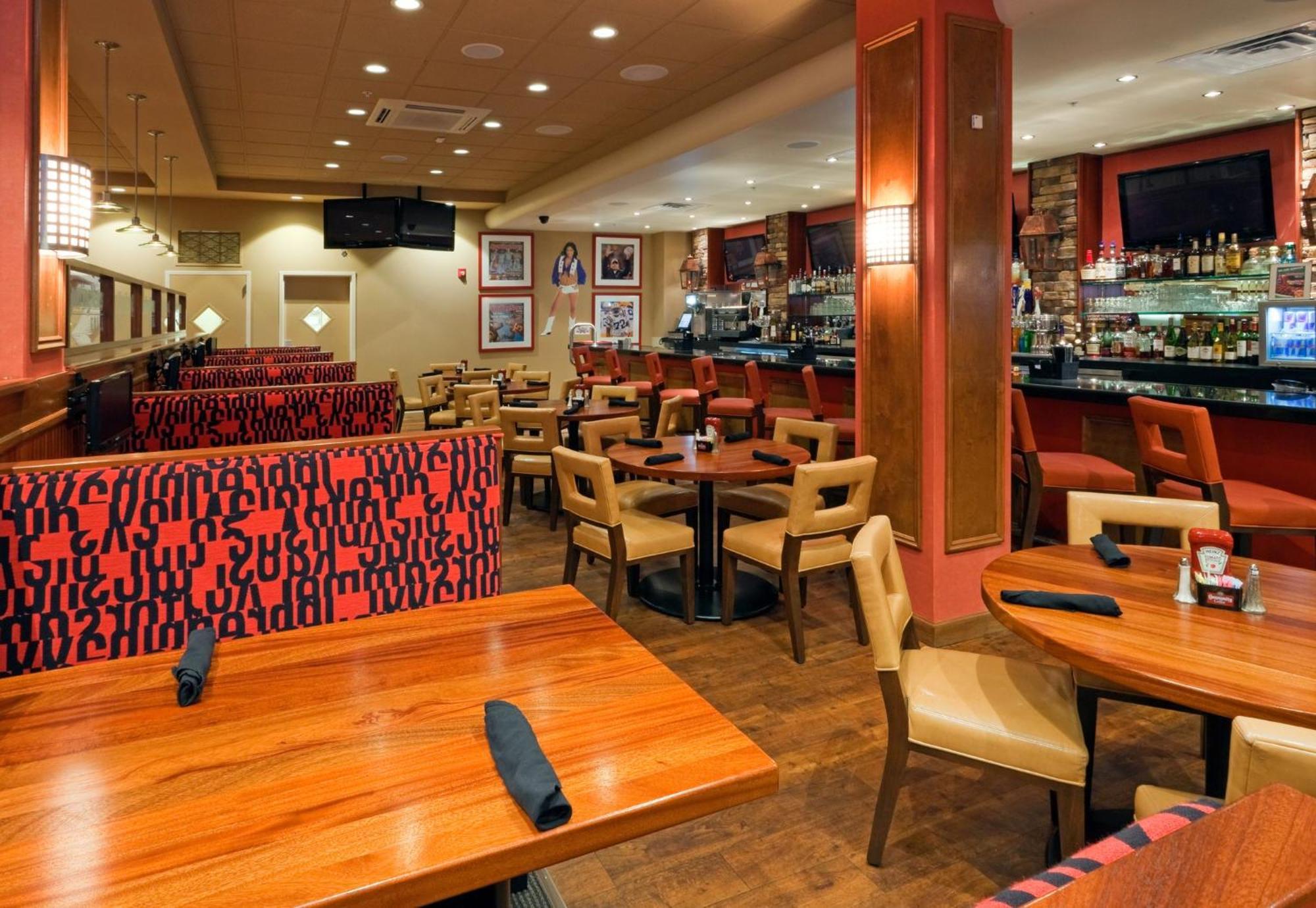 Holiday Inn Baton Rouge College Drive I-10 By Ihg Exterior foto