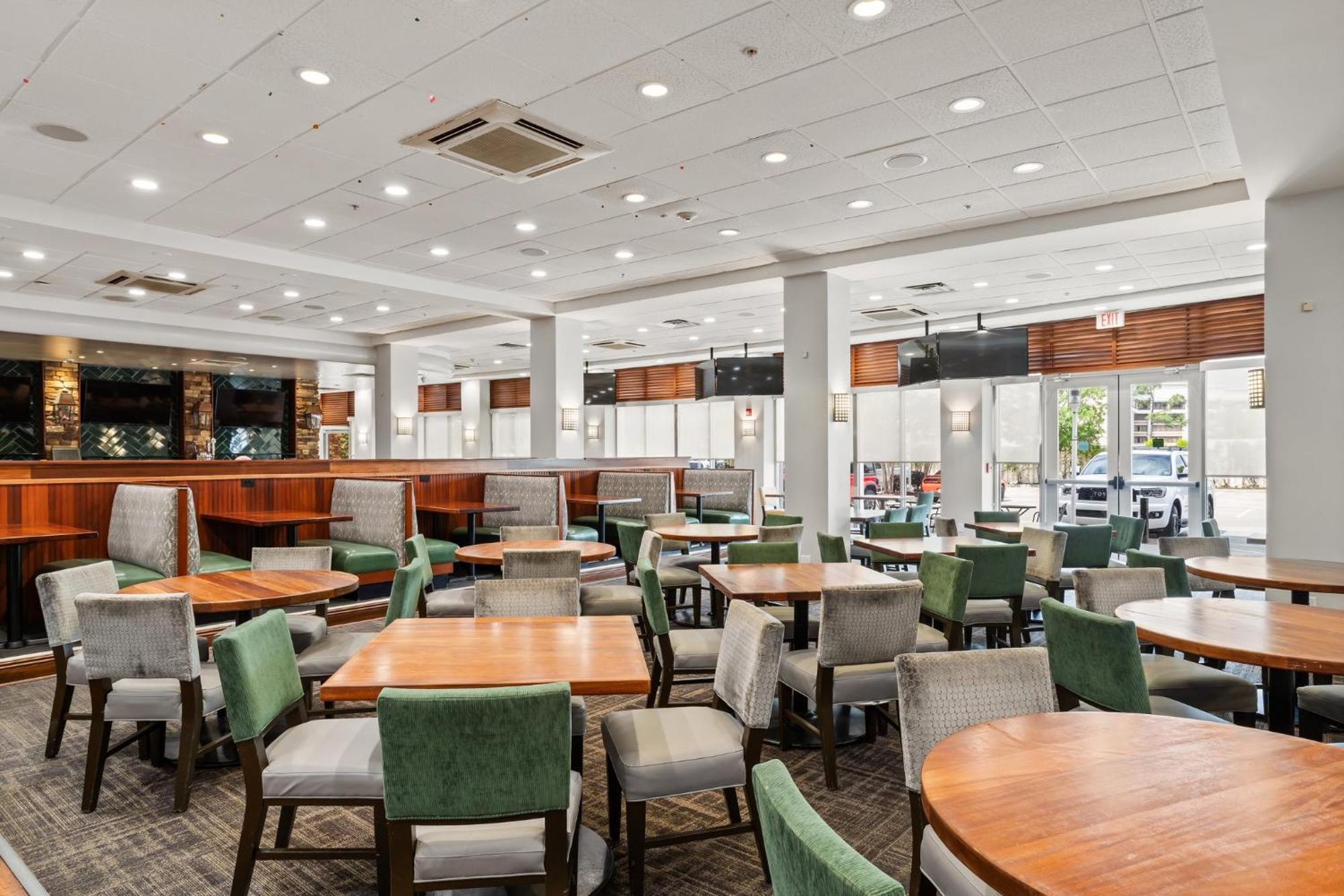 Holiday Inn Baton Rouge College Drive I-10 By Ihg Exterior foto