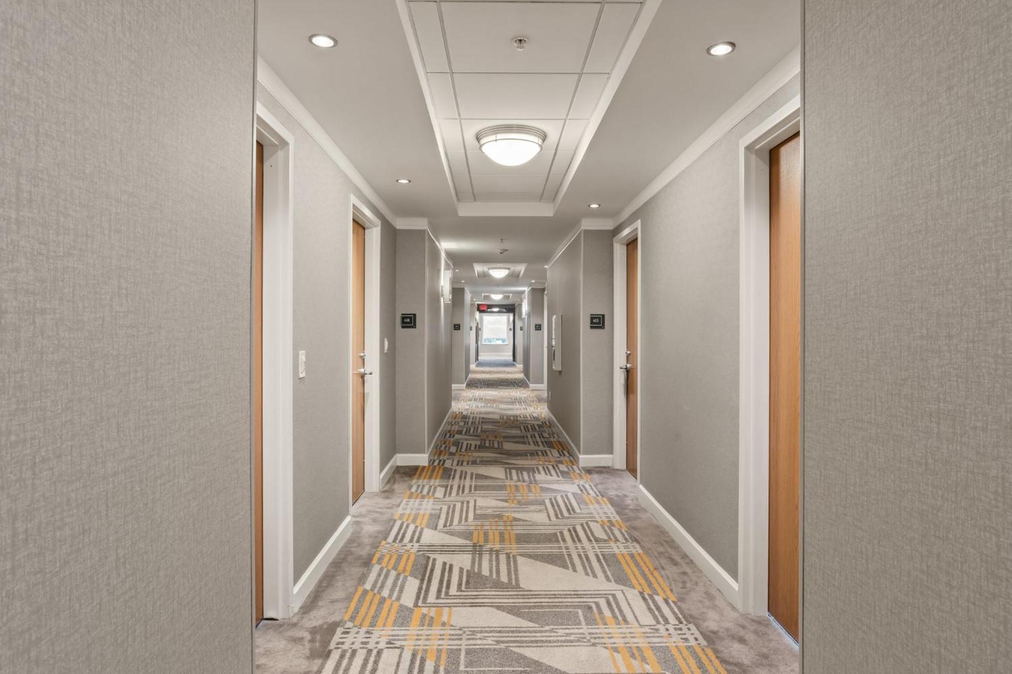 Holiday Inn Baton Rouge College Drive I-10 By Ihg Exterior foto
